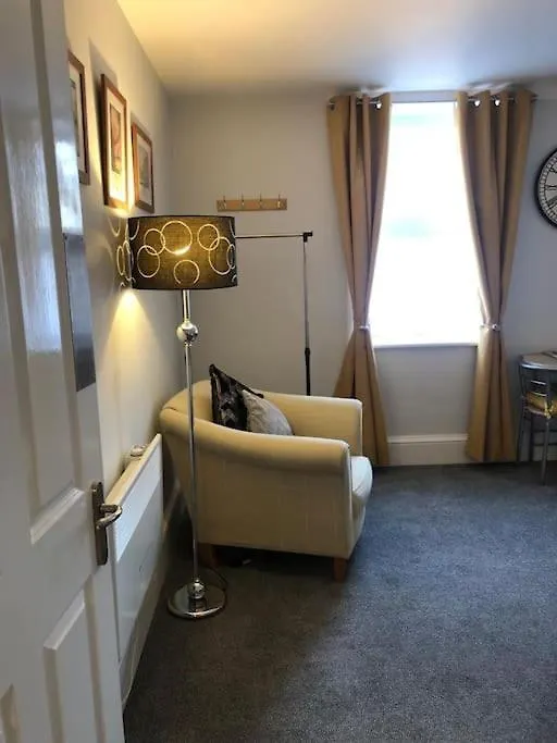 The Stuart Suite - Spacious, Affordable, City Centre York 0*,  United Kingdom
